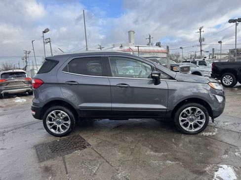 Used 2018 Ford EcoSport Titanium image 3