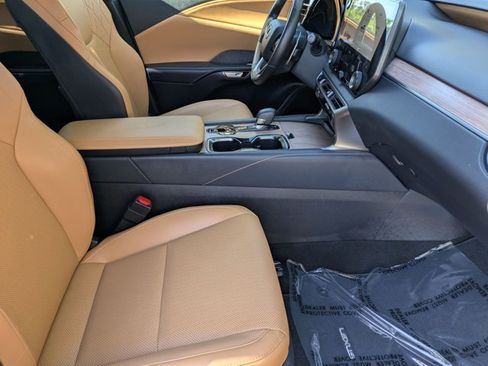 Used 2025 Lexus RX 350 Premium w/ Accessory Package (Z1) image 20