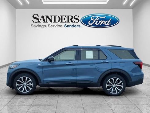 Used 2025 Ford Explorer ST-Line RWD image 5
