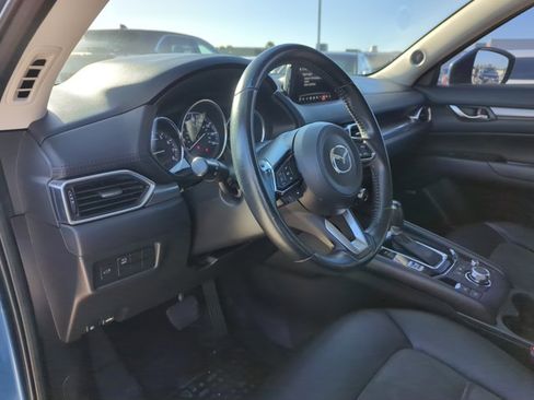Used 2017 MAZDA CX-5 Touring w/ Preferred Equipment Package FWD image 11