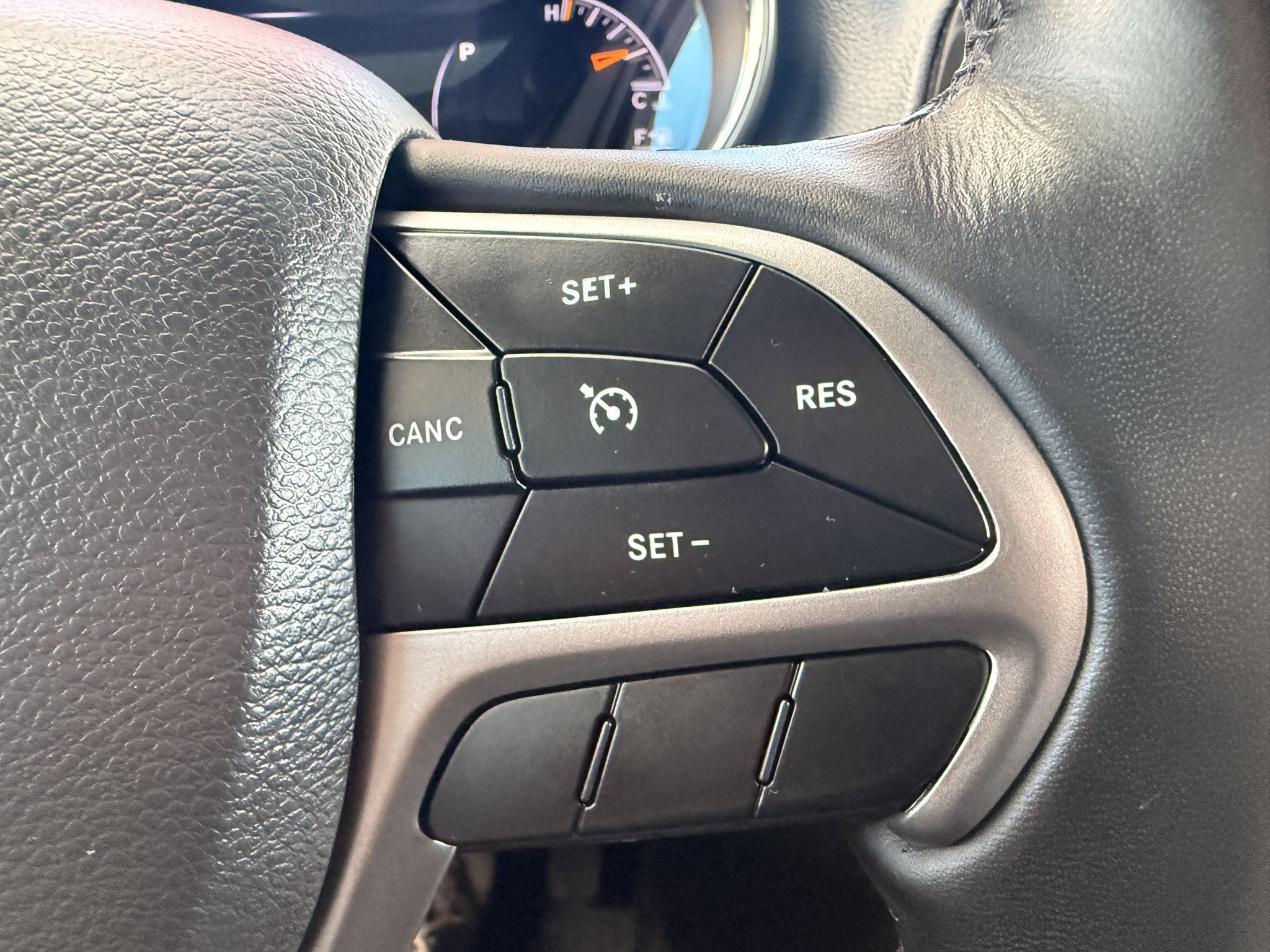 Used 2022 Jeep Grand Cherokee Laredo X RWD image 15