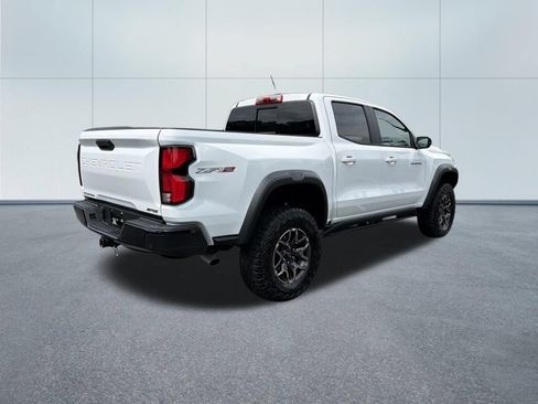 Used 2024 Chevrolet Colorado ZR2 w/ ZR2 Convenience Package III AWD/4WD image 5