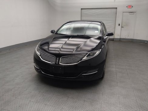 Used 2014 Lincoln MKZ FWD image 15