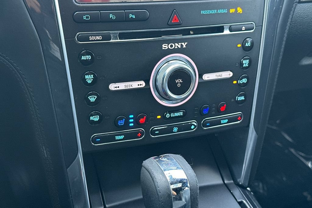 Used 2018 Ford Explorer Platinum AWD/4WD image 22