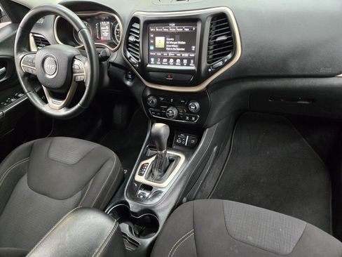 Used 2016 Jeep Cherokee Latitude w/ Comfort/Convenience Group image 13