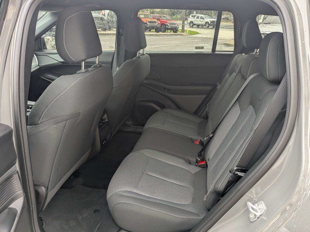 Used 2026 Jeep Cherokee Laredo AWD/4WD image 14
