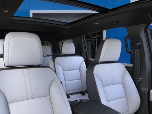 New 2026 Chevrolet Traverse High Country AWD/4WD image 24