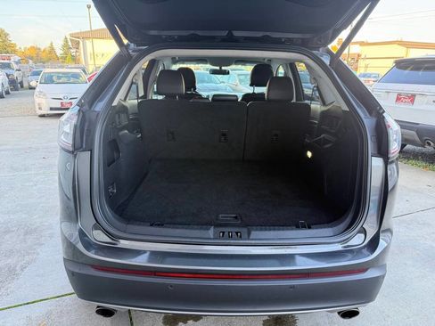 Used 2015 Ford Edge Titanium image 17