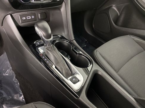 Used 2022 Buick Encore GX Preferred w/ Cold Weather Comfort Package image 29