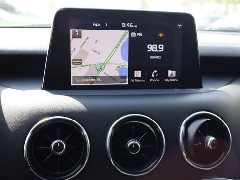 Used 2018 Kia Stinger Premium RWD image 16