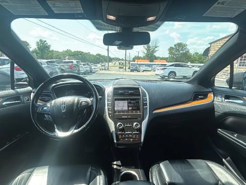 Used 2018 Lincoln MKC Select w/ Select Plus Package AWD/4WD image 14