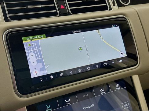 Used 2019 Land Rover Range Rover HSE image 18
