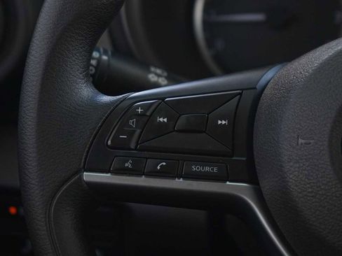 Used 2021 Nissan Kicks S FWD image 17