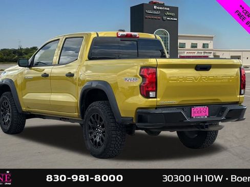 Used 2024 Chevrolet Colorado Trail Boss w/ Advanced Trailering Package AWD/4WD image 5