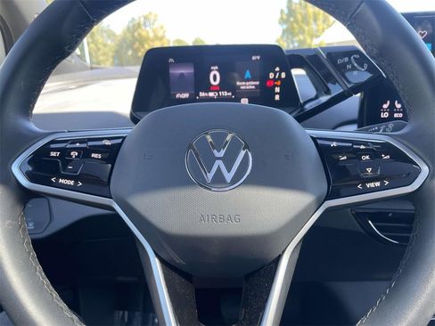 Used 2023 Volkswagen ID.4 Pro image 21