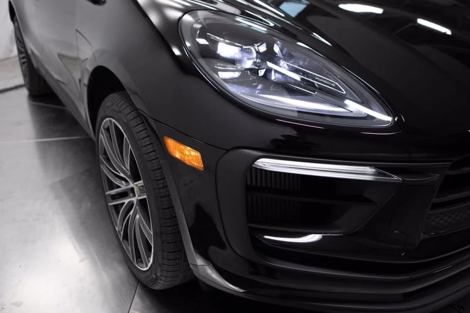 Certified 2026 Porsche Macan S AWD/4WD image 12