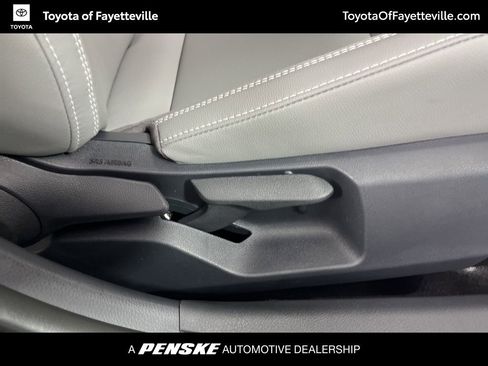 New 2026 Toyota Camry SE FWD image 9