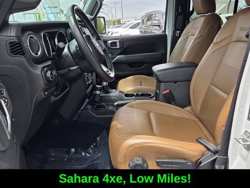 Used 2022 Jeep Wrangler Unlimited Sahara w/ Safety Group AWD/4WD image 12