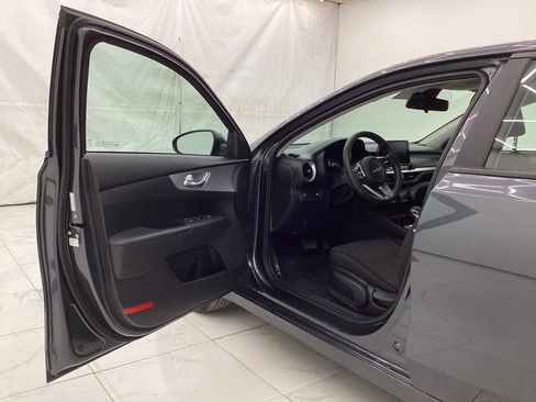 Used 2023 Kia Forte LXS image 16