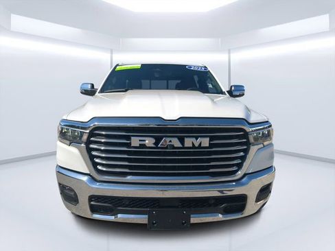 Used 2025 RAM 1500 Laramie AWD/4WD image 8
