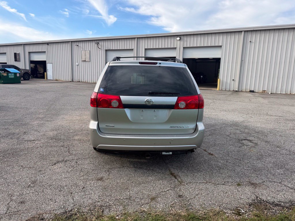 Used 2006 Toyota Sienna CE FWD image 6