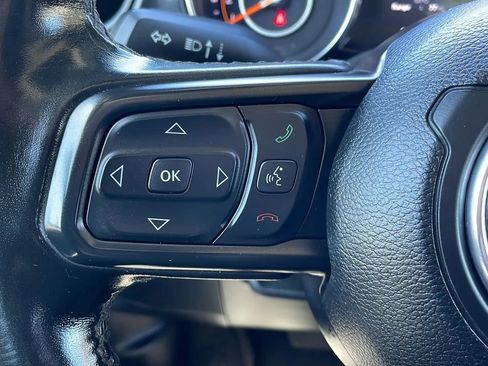 Used 2022 Jeep Wrangler Unlimited Sport AWD/4WD image 15