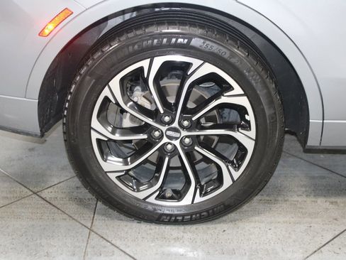 Used 2024 Lincoln Nautilus Reserve image 14