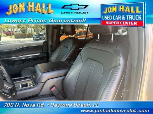 Used 2018 Ford Expedition Limited w/ Equipment Group 301A RWD image 19