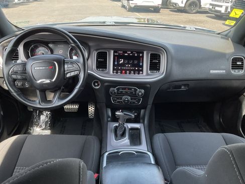 Used 2019 Dodge Charger GT w/ Cold Weather Package RWD image 15