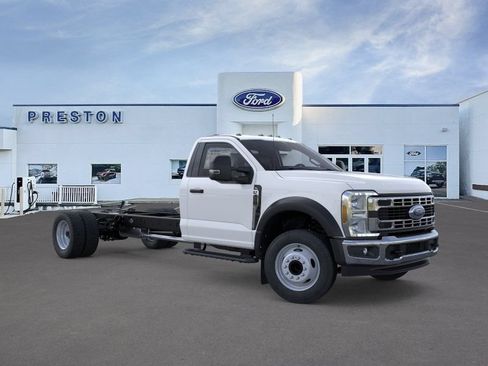 New 2026 Ford F450 XL w/ XL Chrome Package RWD image 7