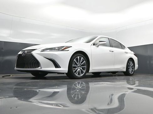 Used 2021 Lexus ES 300h w/ Premium Package FWD image 38