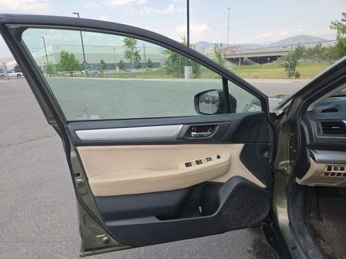 Used 2019 Subaru Outback 2.5i Premium AWD/4WD image 10