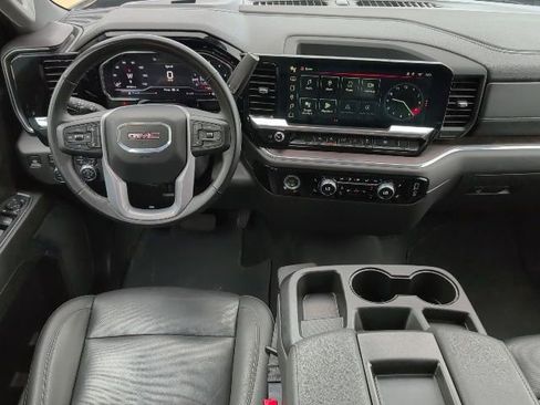 Used 2024 GMC Sierra 1500 SLT AWD/4WD image 4