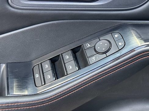 Certified 2025 Nissan Rogue SV AWD/4WD image 20