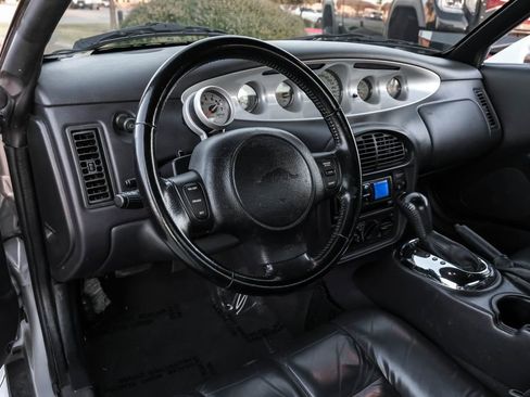 Used 2001 Chrysler Prowler image 11