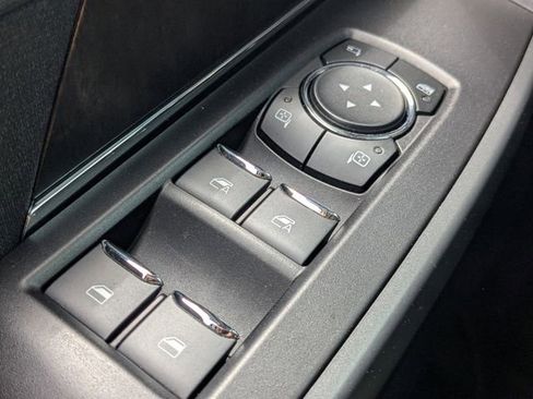 Used 2021 Ford F150 Lariat w/ Trailer Tow Package image 23