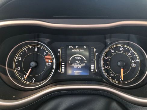 Used 2017 Jeep Cherokee Latitude w/ Safety/Convenience Group image 24