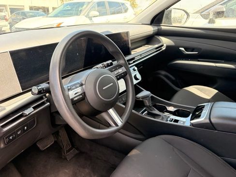 Used 2025 Hyundai Tucson SEL FWD image 9