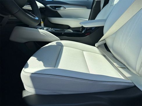 New 2025 Buick Envision Avenir image 10