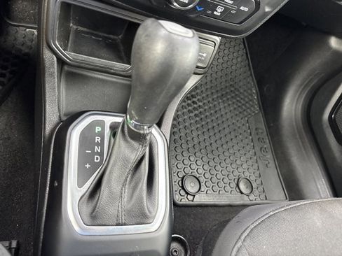 Used 2018 Jeep Renegade Altitude w/ Cold Weather Group image 31