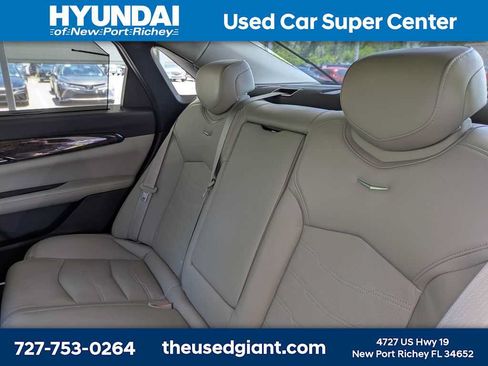 Used 2018 Cadillac CT6 Luxury AWD/4WD image 15