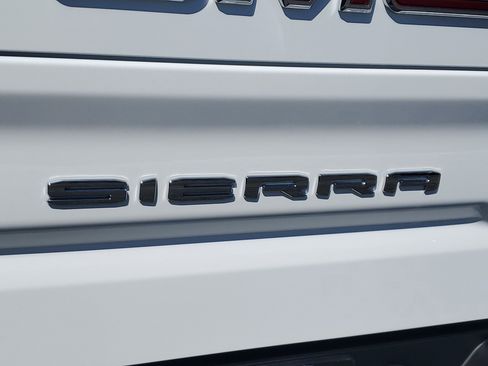 New 2026 GMC Sierra 1500 SLE w/ X31 Off-Road Package image 5