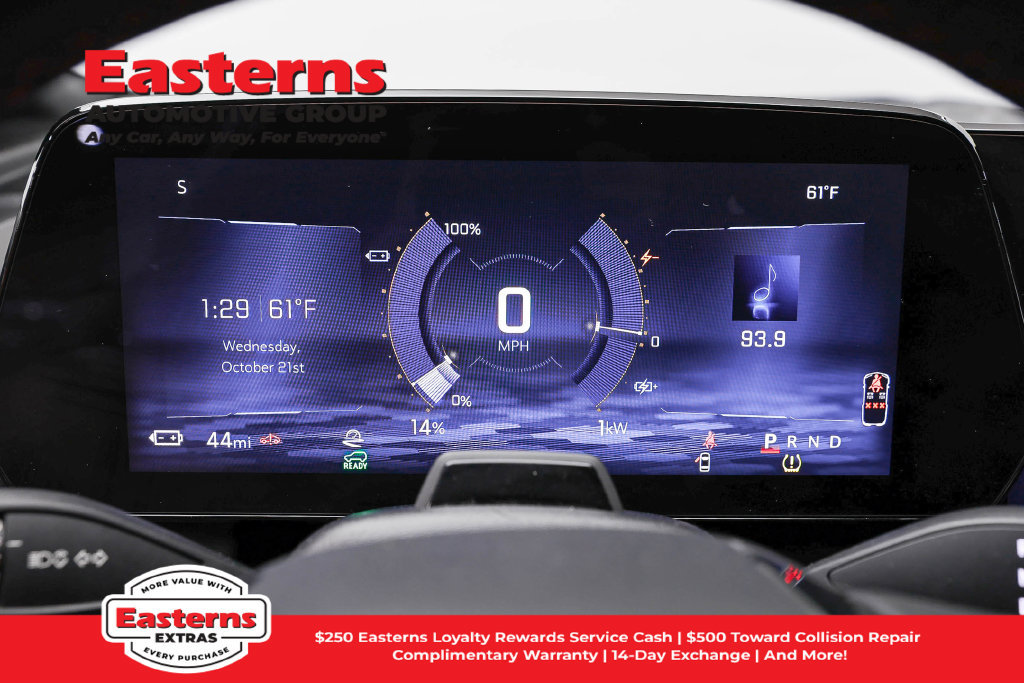Used 2024 Chevrolet Equinox EV RS FWD image 18