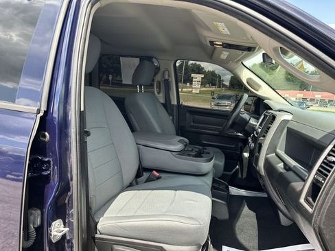 Used 2018 RAM 1500 Express w/ Express Value Package AWD/4WD image 26