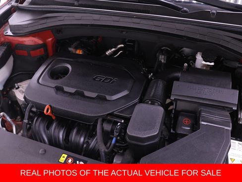 Used 2019 Hyundai Santa Fe SE FWD image 17