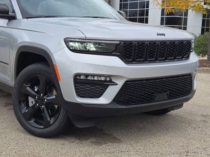 New 2025 Jeep Grand Cherokee Limited w/ Black Appearance Package