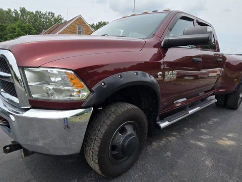 Used 2016 RAM 3500 Tradesman w/ Chrome Appearance Group AWD/4WD image 3