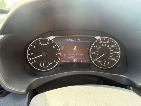 Used 2022 Nissan Altima 2.5 SR w/ Midnight Edition Package FWD image 10