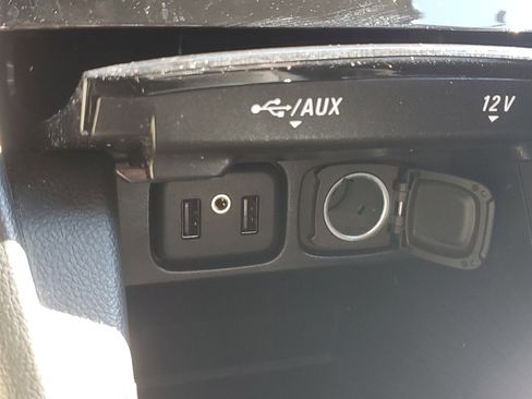 Used 2020 Buick Encore Preferred w/ Safety Package image 26