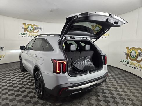 Used 2025 Kia Sorento SX Prestige AWD/4WD image 33